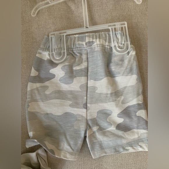 Modern Moments by Gerber Boys Set 12-M - Picture 7 of 11